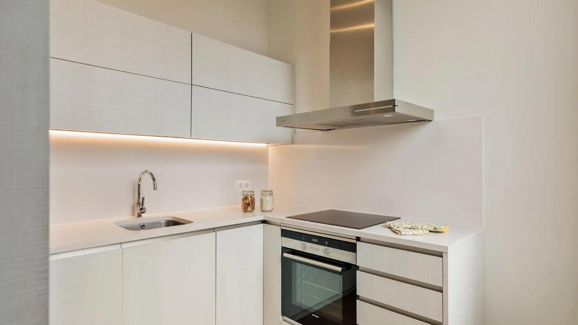 Ola Living Boqueria Apartment Barcelona 0*,